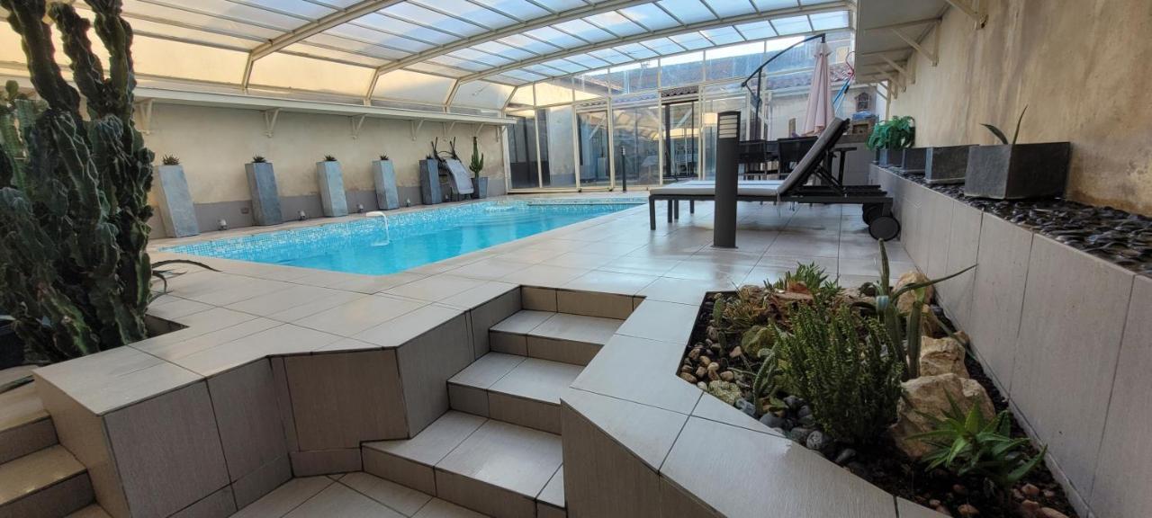 Le Clos Des Amoureux Villa Valence-sur-Baise ภายนอก รูปภาพ